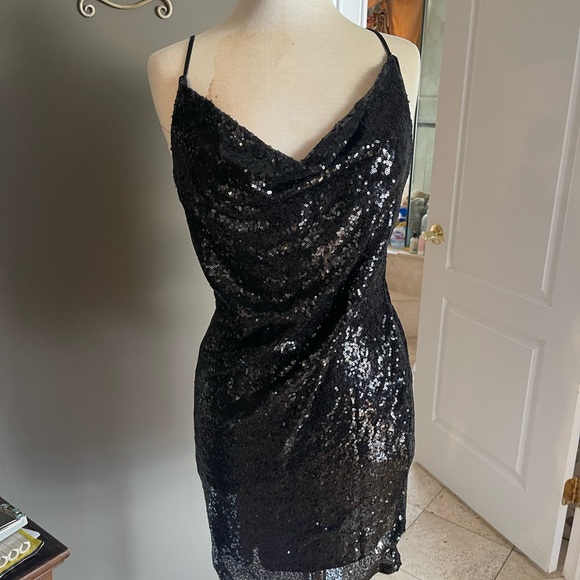 Vero Moda Dresses Vera Moda Black Sequin Dress Poshmark